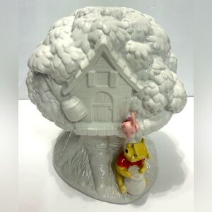 Hallmark Disney Baby Winnie the Pooh Ceramic Coin Bank – c. 2005–2008